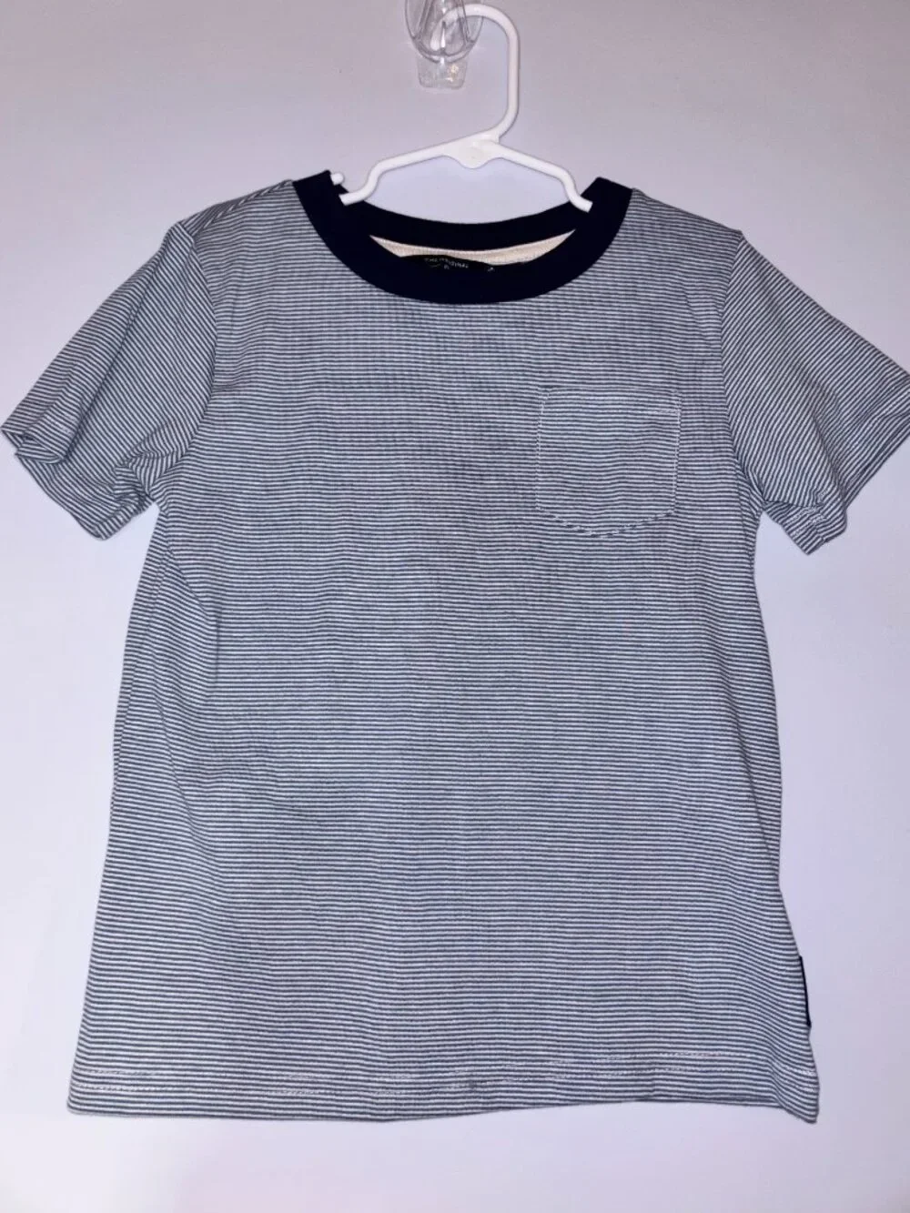 NWT Ben Sherman Boys Mini-Striped Crew Neck T-Shirt with Pocket